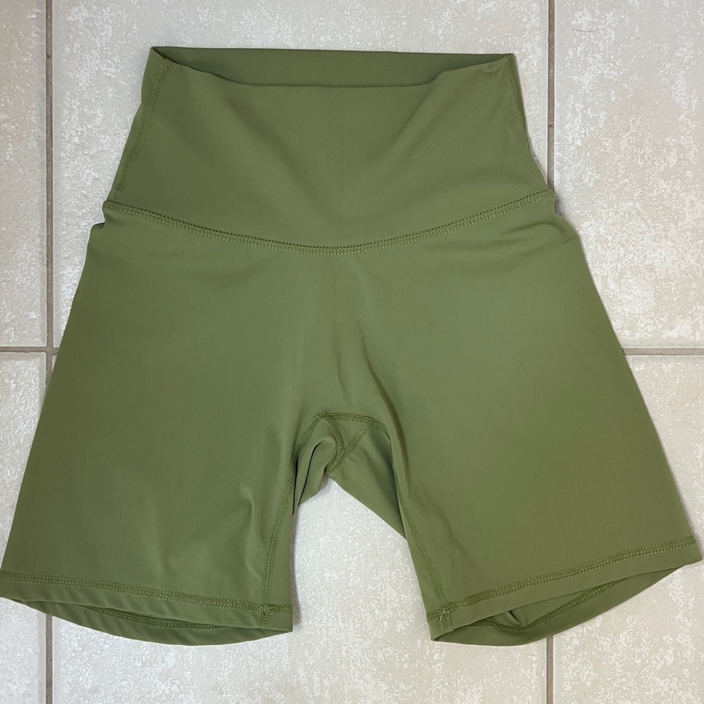 NVGTN shorts Meadow color, Size Small, 6” inseam, EUC